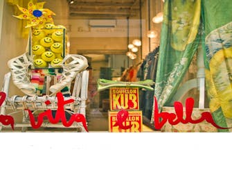 Ancient streets and charming shops private tour Ancient streets and charming shops private tour