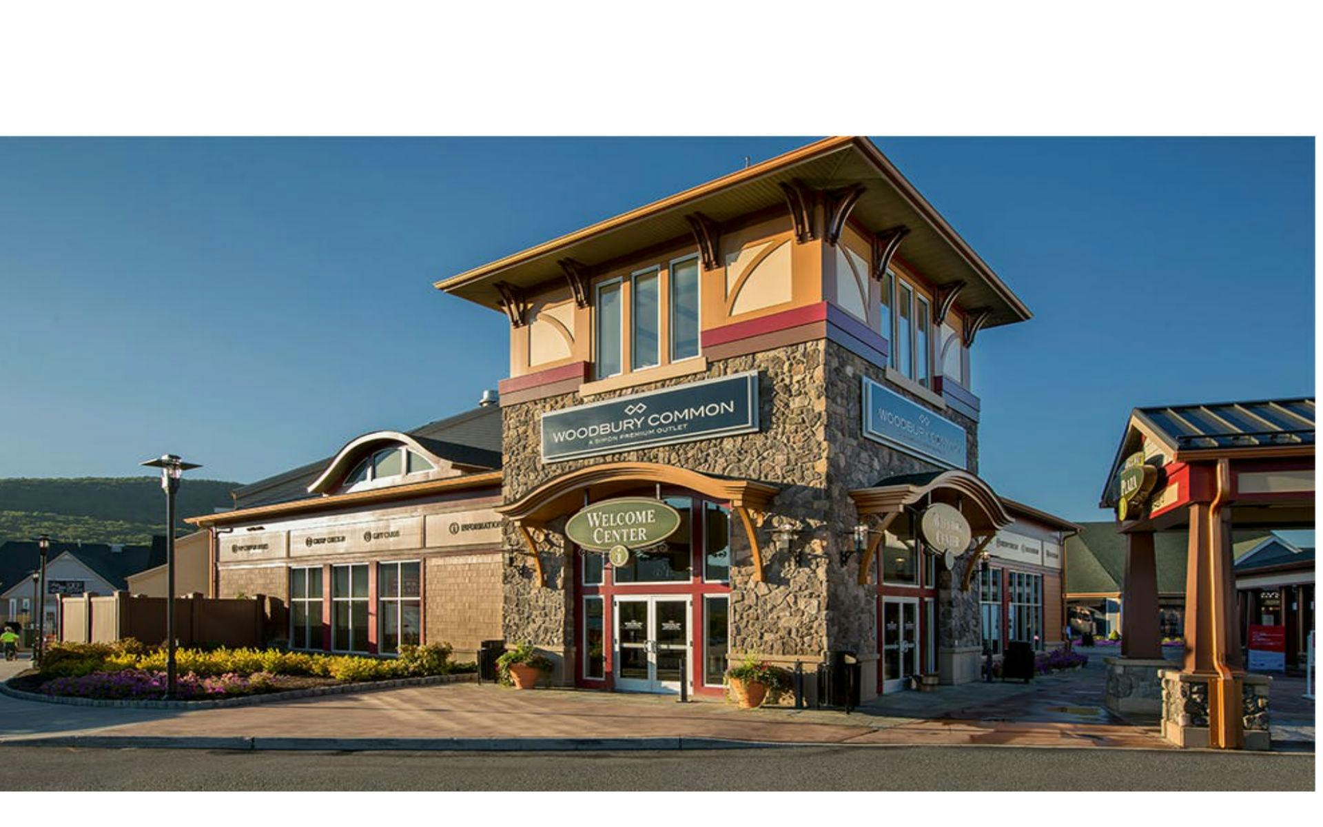 Woodbury Common Premium Outlets shopping from Manhattan