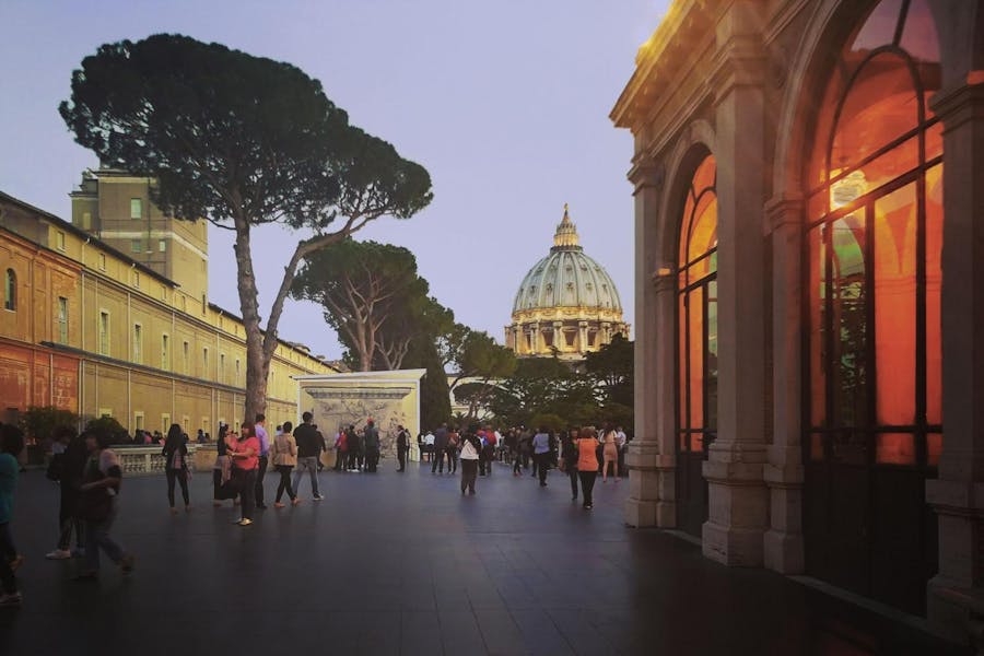 Exclusive Friday night at the Vatican Museums with dinner