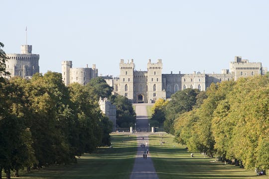 Windsor Castle, Stonehenge, Bath och 1300-tals inspirerad lunch i Lacock