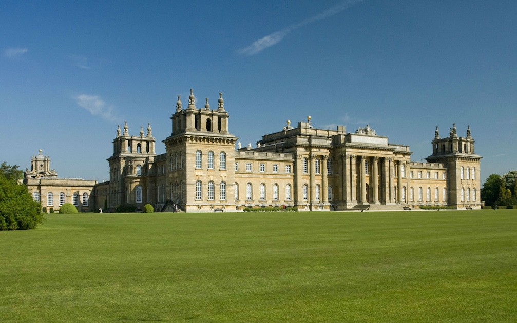 Guided day trip to the Cotswolds and Blenheim Palace | musement