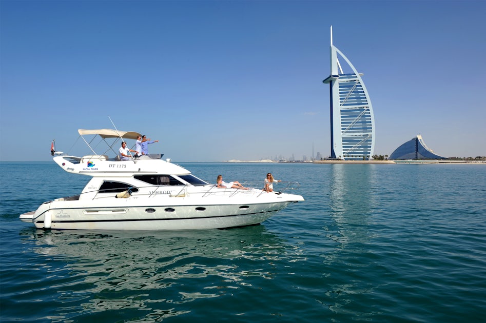 dubai palm island yacht cruise with transfer musement