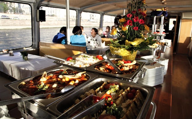 Cruise on the Danube River with lunch and live music