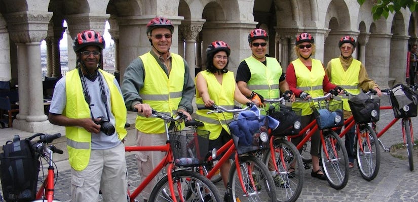 Wycieczka z przewodnikiem po mieście na rowerze w Budapeszcie