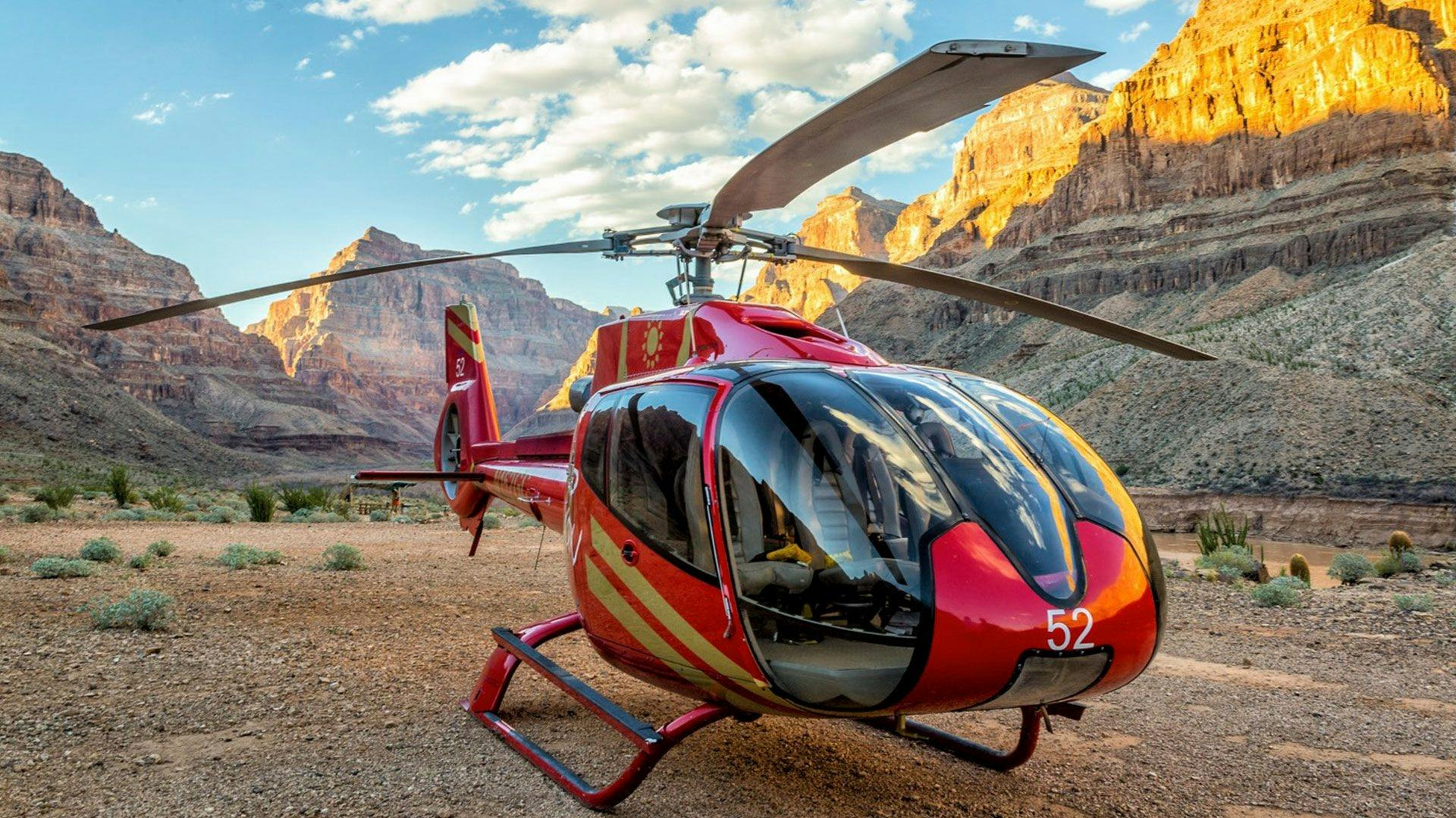Helicopter tour to the Grand Canyon with boat ride and Skywalk tour