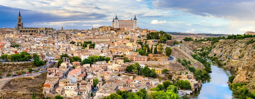 Visita guiada de medio día a Toledo y recorrido en biciclo eléctrico por Madrid