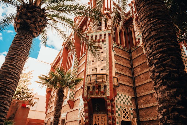 Gaudí Casa Vicens tickets and guided visit with Park Güell tour