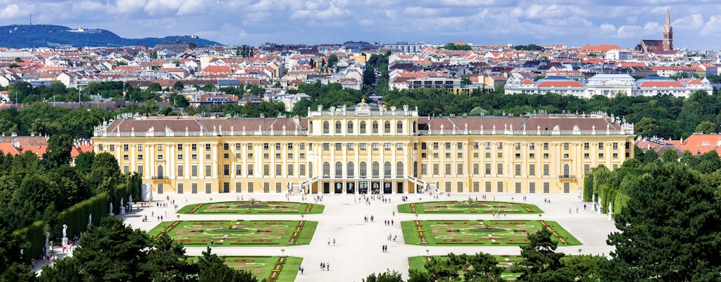 Wycieczka z przewodnikiem po pałacu Schönbrunn z biletem wstępu bez kolejki