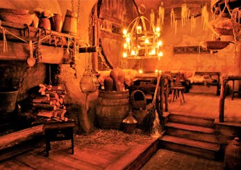 Prague medieval dinner with unlimited drinks