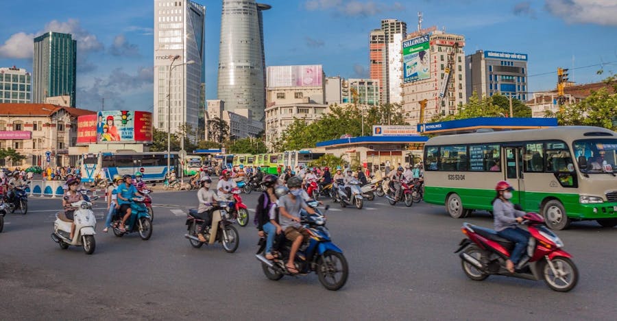Full-day Ho Chi Minh city motorbike tour
