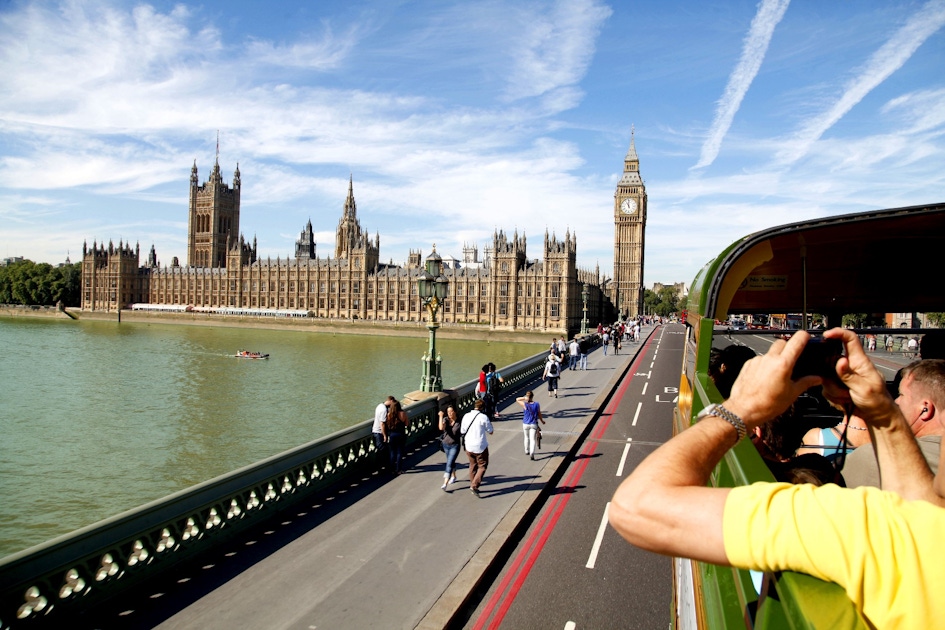 Sightseeing. Осматривать достопримечательности. Экскурсия по Лондону на автобусе. Прогулка по Лондону достопримечательности. Автобусный тур по Лондону.