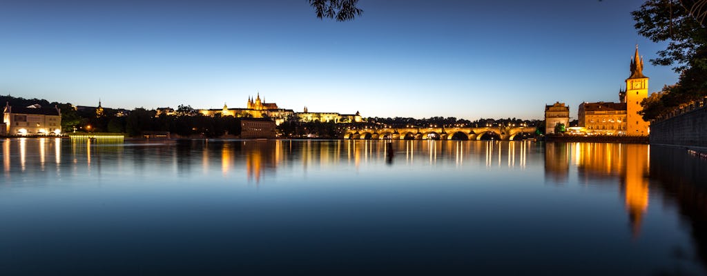 Billets pour un dîner croisière à Prague