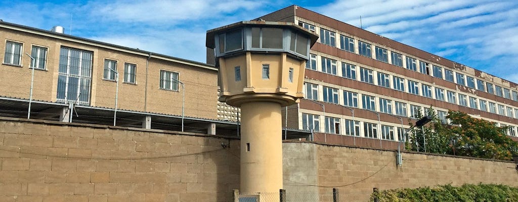 Tour ab Potsdamer Platz zum Stasi-Gefängnis Hohenschönhausen und Dong Xuan Center