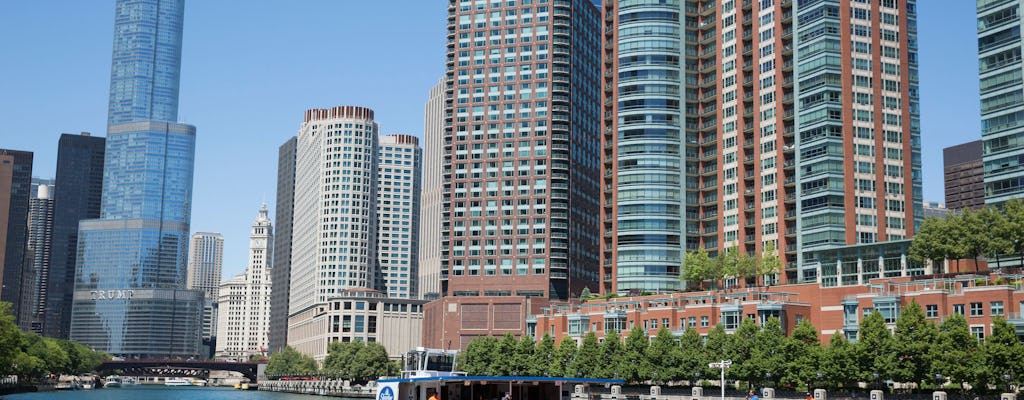 Architekturkreuzfahrt auf dem Chicago River vom Navy Pier