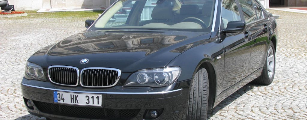 Voiture privée avec chauffeur parlant anglais (demi-journée)