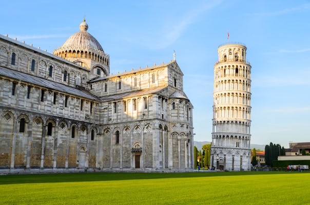 Visita guiada a Pisa y cata de vinos con Torre de Pisa opcional