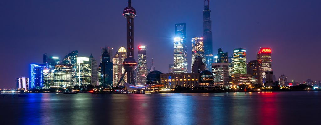 Acrobacia china y visita nocturna de Shanghái