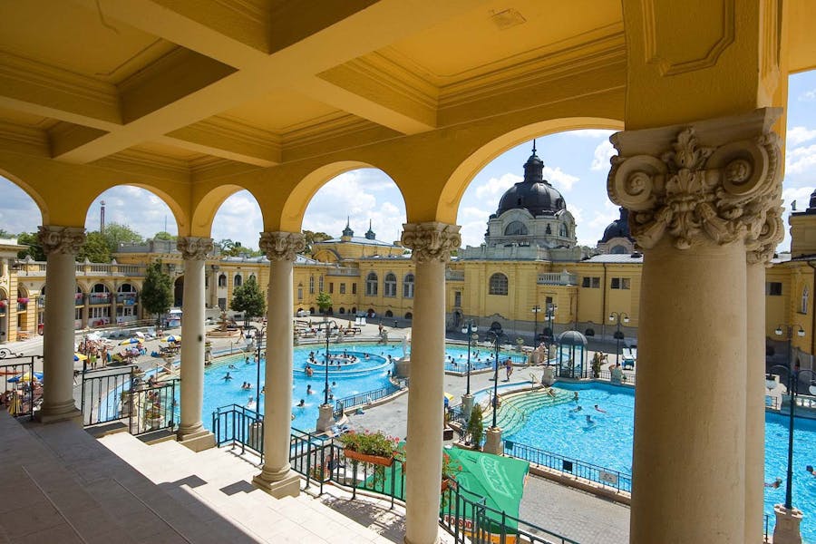 Széchenyi Bad in Budapest: Geschenkpaket mit Eintritt ohne Anstehen
