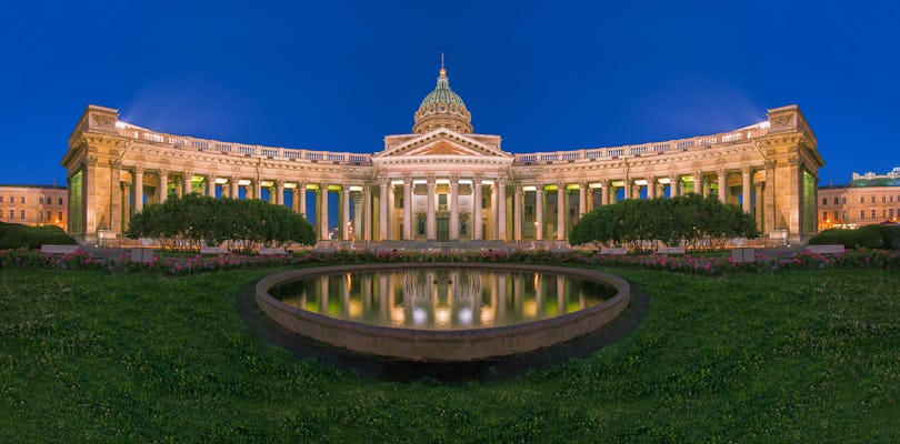 City tour de São Petersburgo com 6 catedrais e almoço tradicional