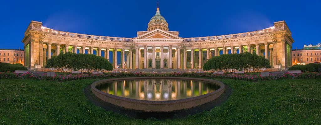 Tour della città di San Pietroburgo con 6 cattedrali e pranzo tradizionale