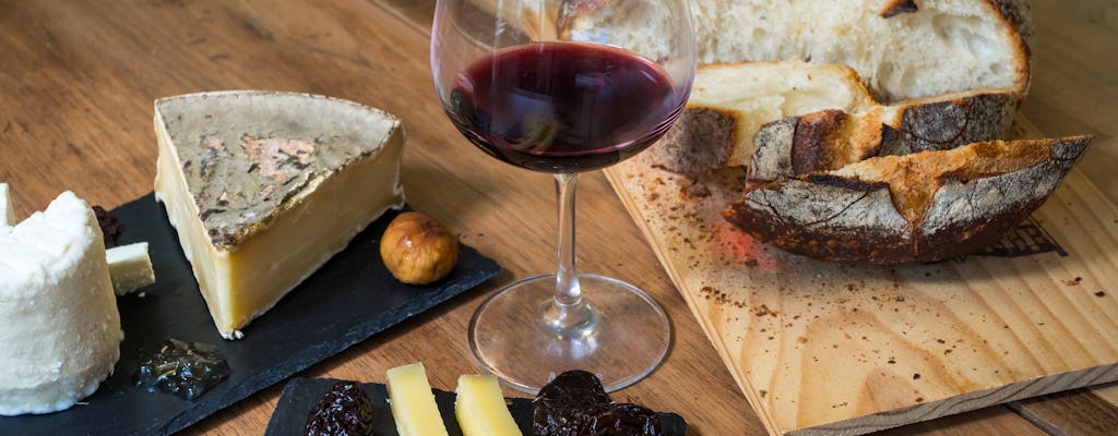 Degustacja sera i wina Bordeaux