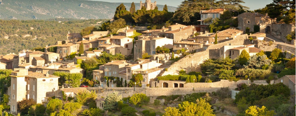 Excursão de meio dia nos vilarejos no topo da colina em Luberon saindo de Aix en Provence