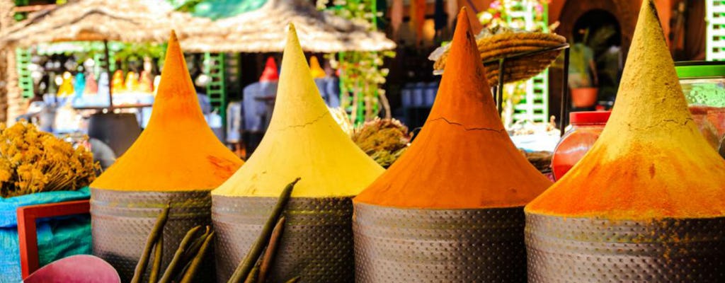 Tour a piedi di tre ore dei monumenti e souk di Marrakech