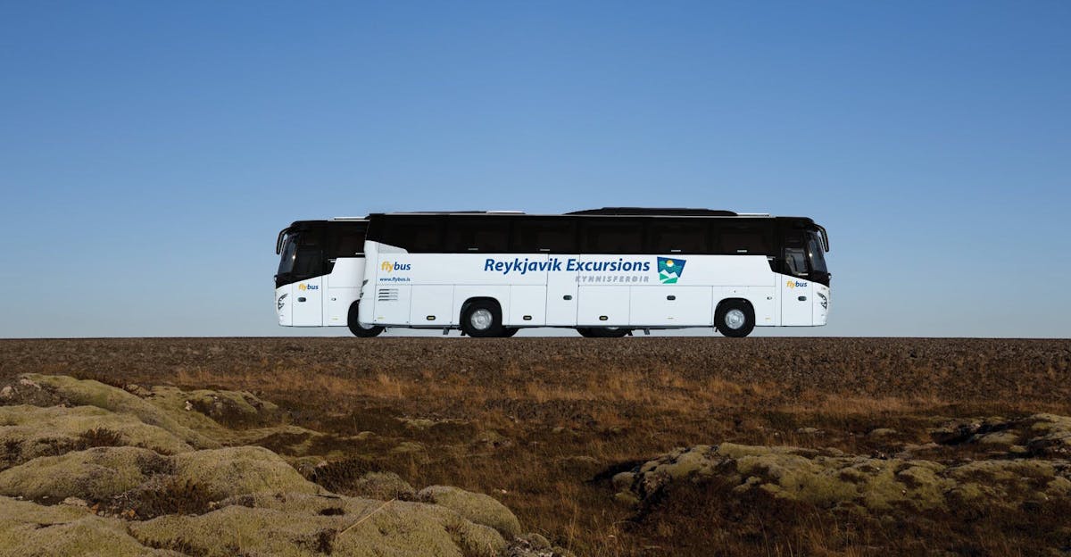 Luchthavenbus van Keflavík International Airport naar het centrum van Reykjavik
