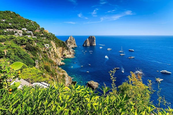 Tour de barco pela ilha de Capri saindo de Nápoles