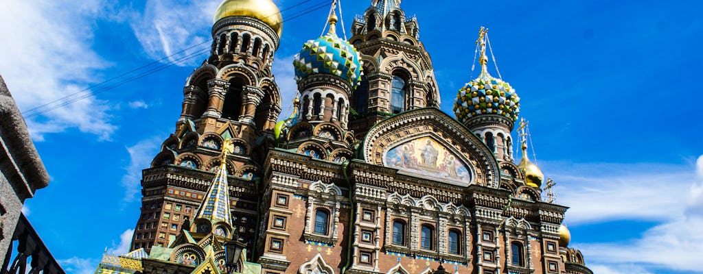 Tour a piedi economico di San Pietroburgo senza visti