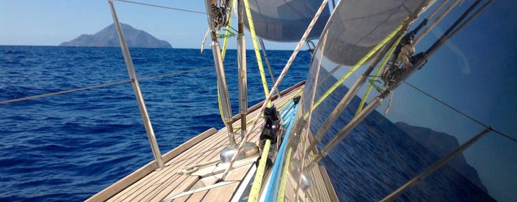 Escursione privata in barca a vela da Palermo