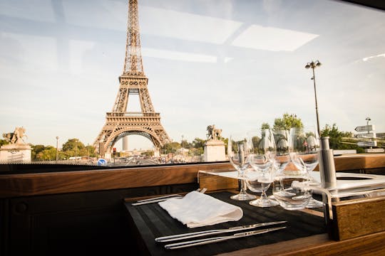 Almoço gourmet no Bustronome de Paris