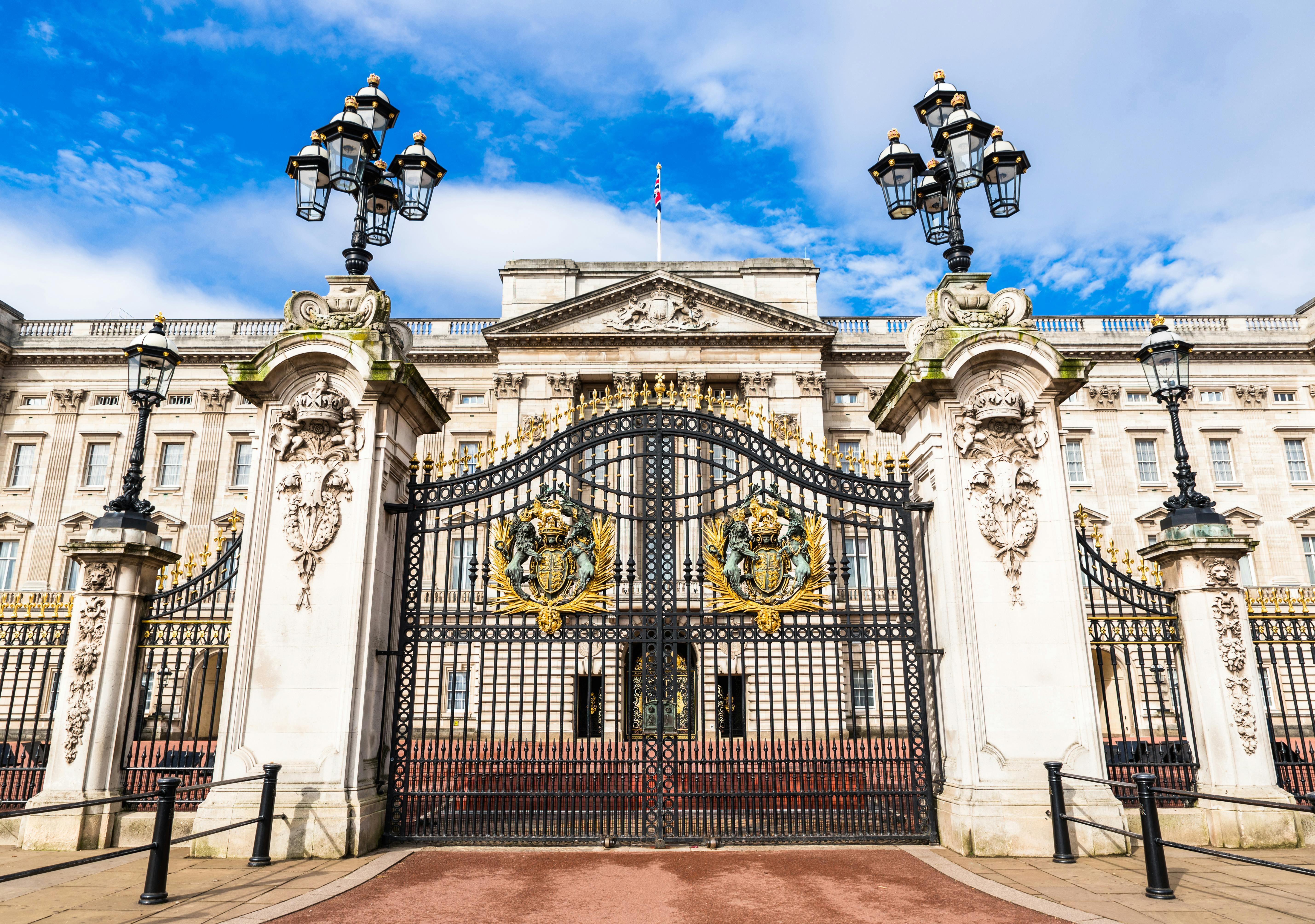 Tour sem fila pelo Palácio de Buckingham com Troca da Guarda