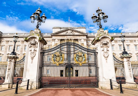 Spring-køen-over rundvisning på Buckingham Palace med vagtskifte