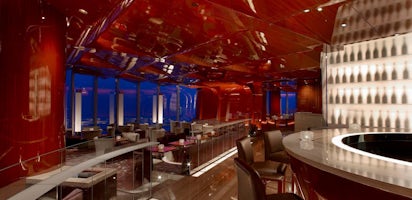Abendessen Im Restaurant Atmosphere Im Burj Khalifa Und Nachtliche Tour Durch Dubai