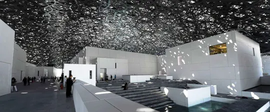 Visita privata del Louvre Abu Dhabi e della Moschea con pranzo da Dubai