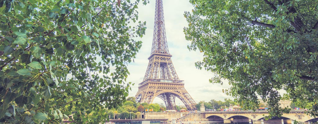 Bilhetes para a Torre Eiffel e cruzeiro no Sena