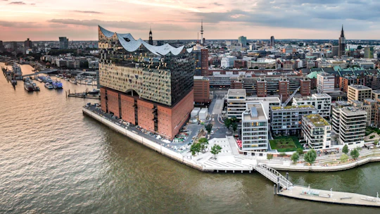 Food tour with Elbphilharmonie and HafenCity