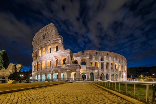 Nachtelijke tournee door Rome in een aapcalessino