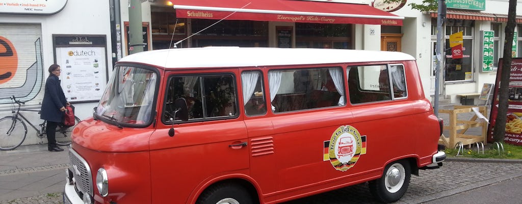 Wycieczka po Berlinie Wschodnim zabytkowym mikrobusem z Currywurst