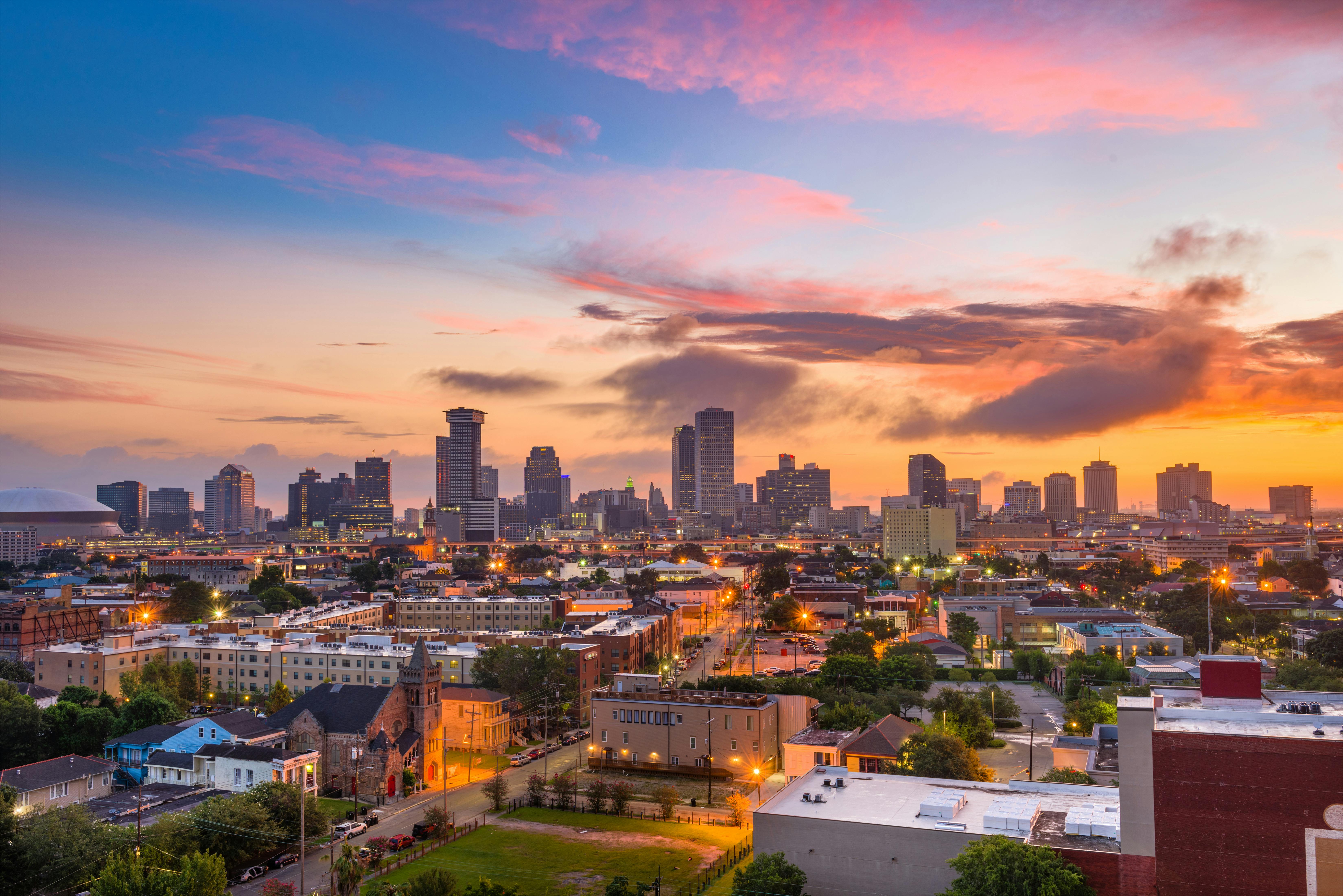 garden district bus tour