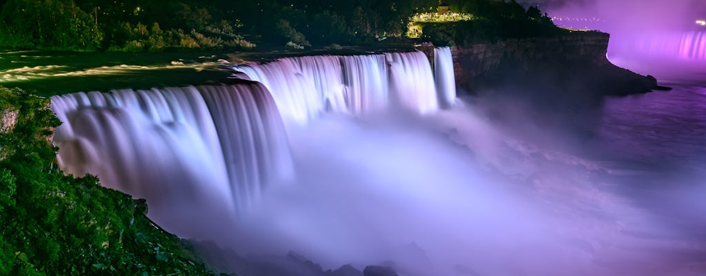 Visite des chutes du Niagara en soirée avec croisière et dîner avec vue en option
