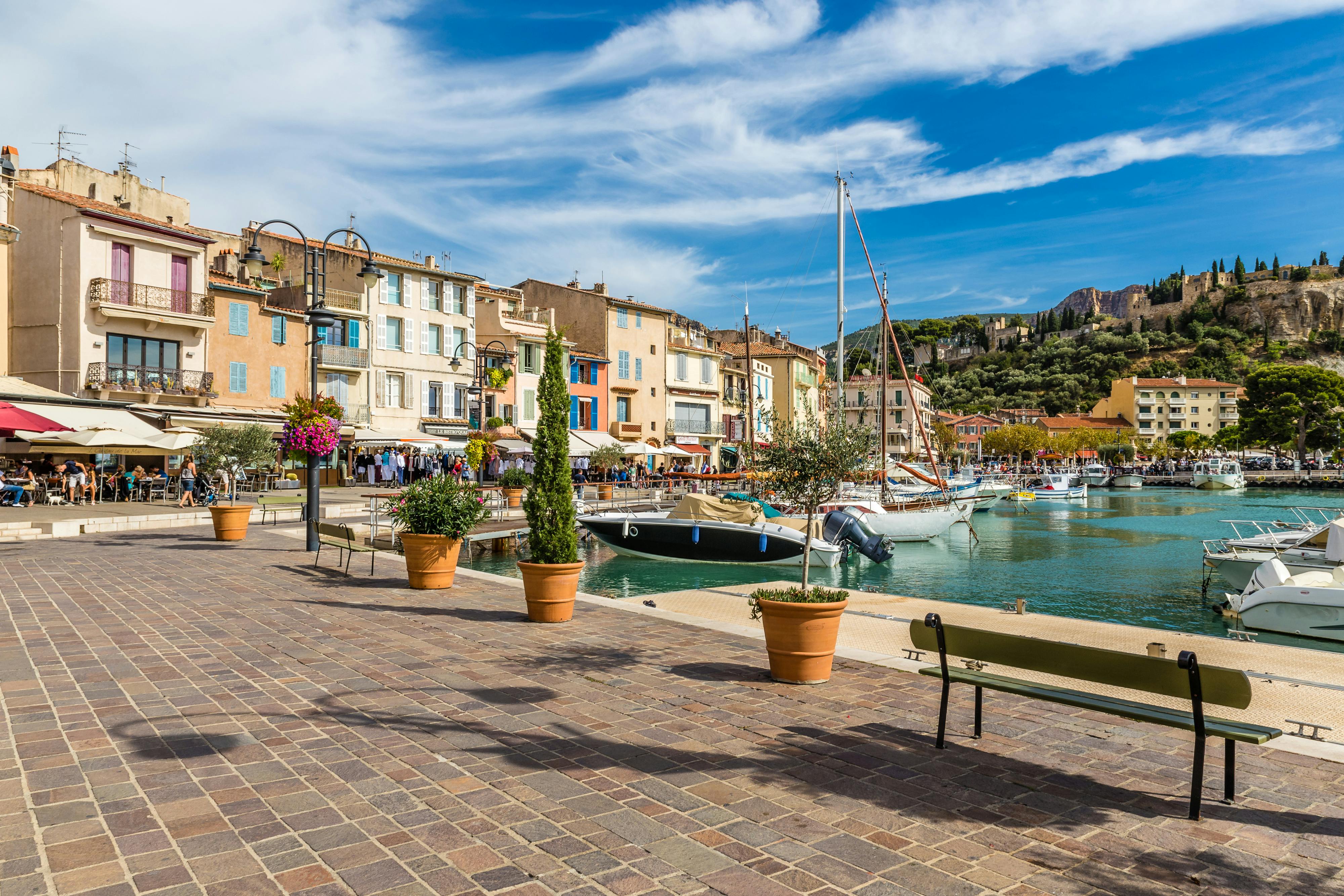 Morning tour of Cassis from Aix en Provence