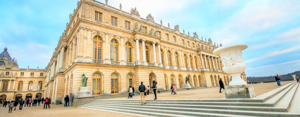 Visita guiada ao Palácio de Versalhes com ônibus saindo de Paris