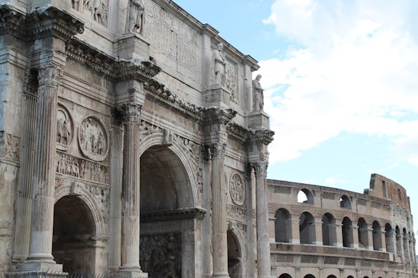 Excursión de día completo por la Antigua Roma y los Museos Vaticanos