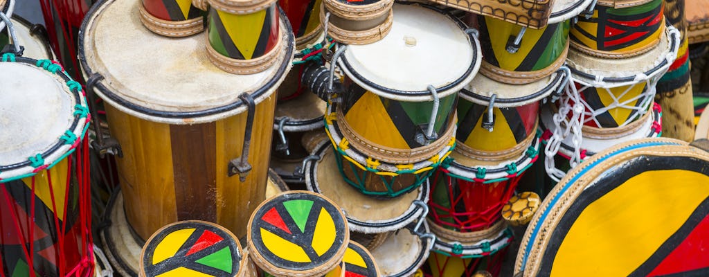 Clase de percusión brasileña en Salvador