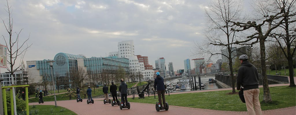 Tour guidato della città e del Reno in Segway™ di Düsseldorf XXL