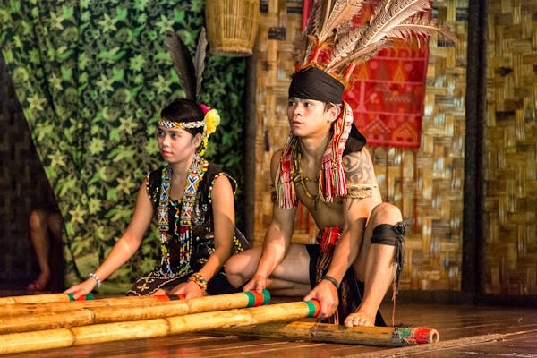 Excursão a Vila Cultural de Sarawak