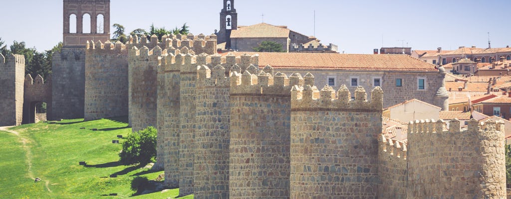 Ávila, Segovia and El Escorial guided excursion from Madrid