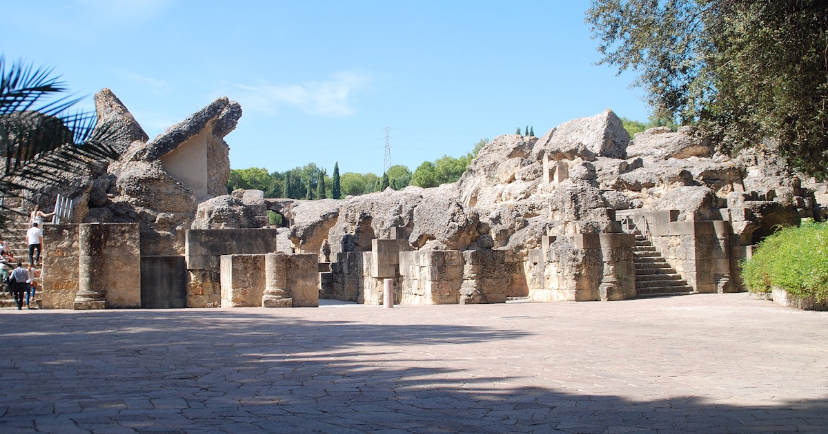 Tours including the Archaeological set of Itálica  musement